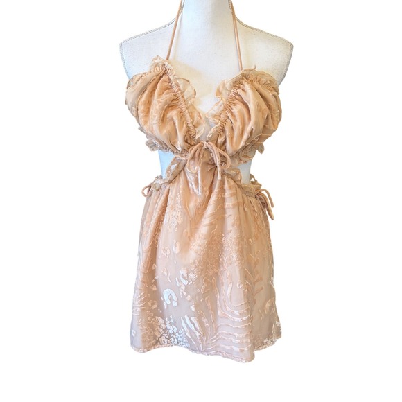 Sabo Skirt Dresses & Skirts - NWT SABO LUXE Peach Velvet Halter Cut Out Mini Dress Large Coquette Euro Summer